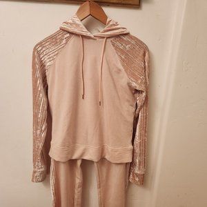 Gorgeous velvet athleisure set